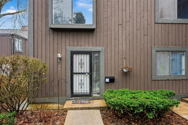 125 Balmoral, Kalamazoo, MI 49006