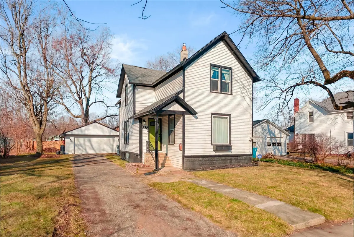 927 Albert, Kalamazoo, MI 49001 - #1