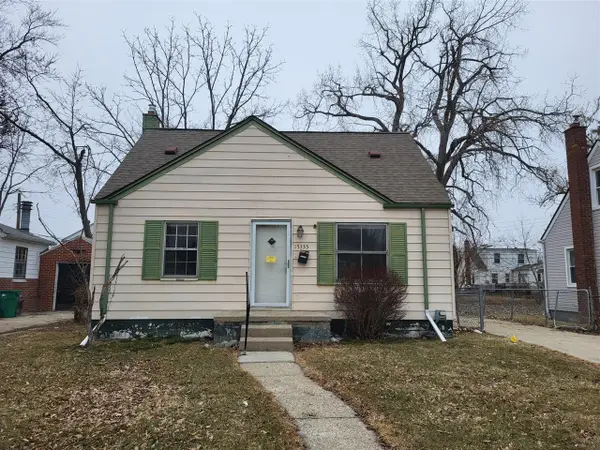 15335 Semrau, Eastpointe, MI 48021