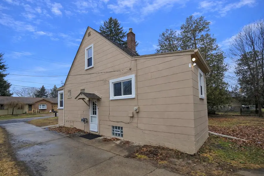 21671 Sunnyview, Clinton Township, MI 48035 - #3