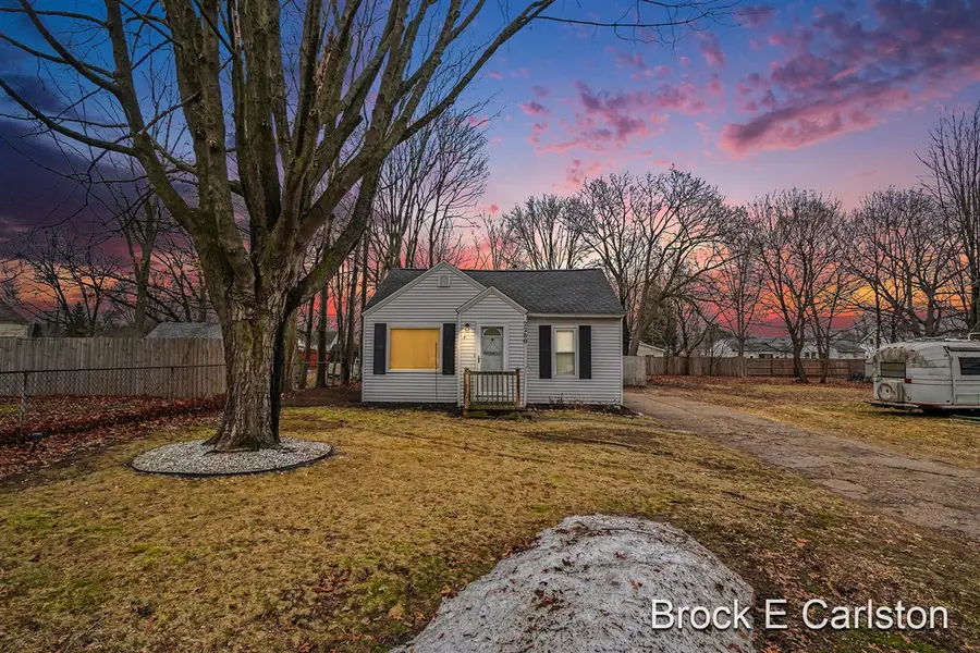 2280 Norman, Norton Shores, MI 49441 - #2