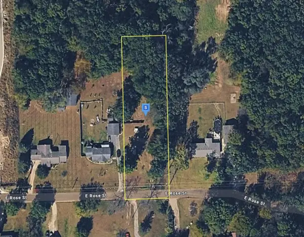 927 E Rose, Holly, MI 48442