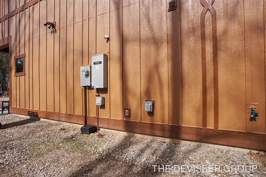 5837 Timber Bluff, Fennville, MI 49408 - #3