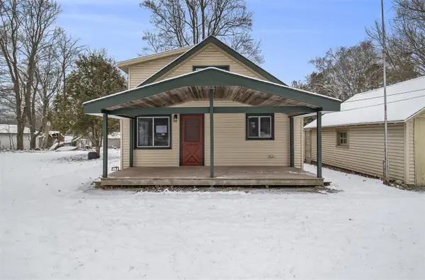 8496 Mill, Onekama, MI 49675