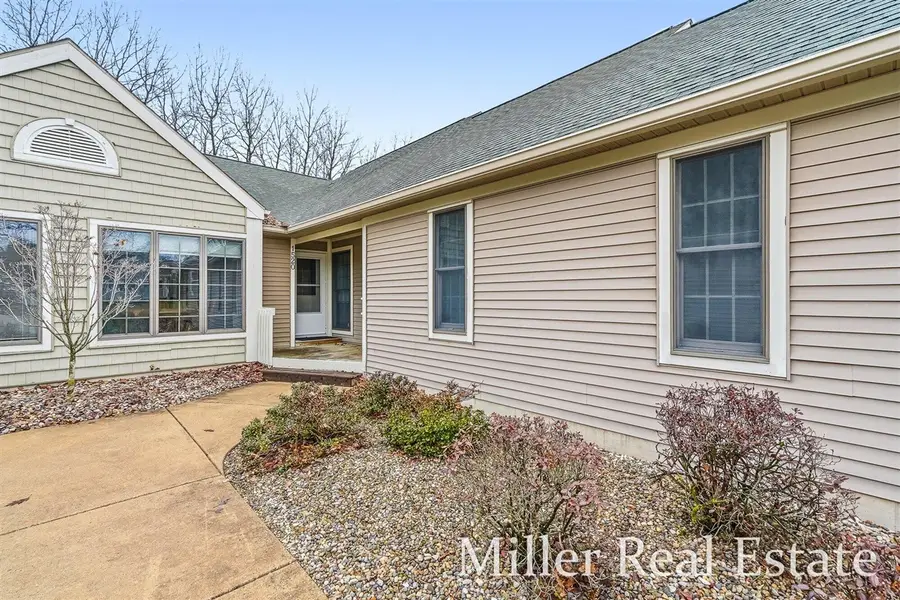 1520 Liberty, Hastings, MI 49058 - #3