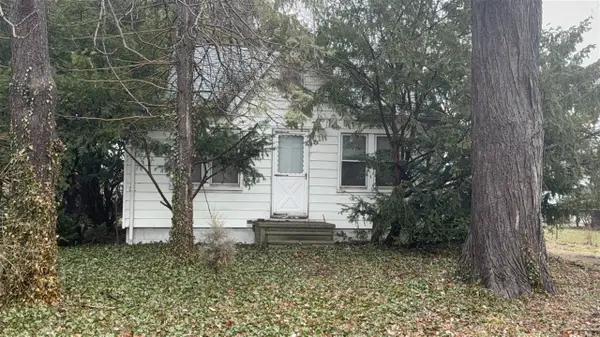 12071 Devoe, Southgate, MI 48195