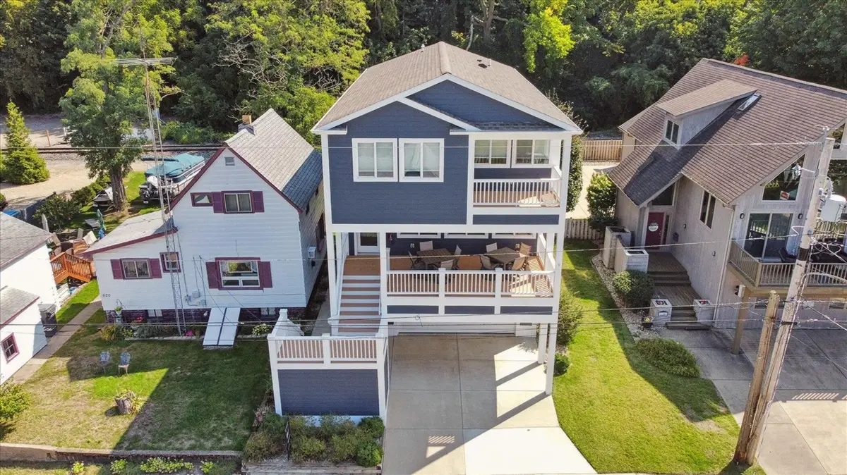 622 Vine, Saint Joseph, MI 49085 - #1