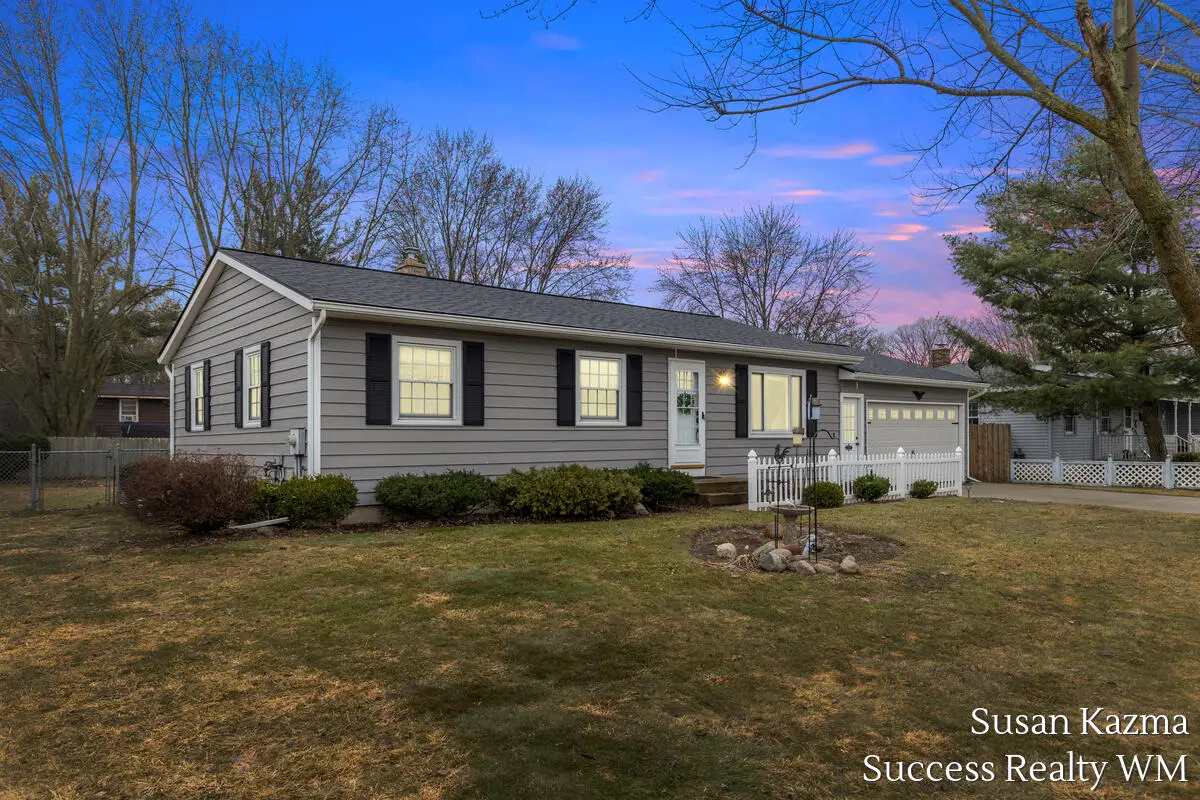 1308 Brookridge, Grand Rapids, MI 49508 - #1