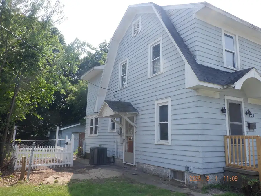 107 N Lakeview, Sturgis, MI 49091 - #2