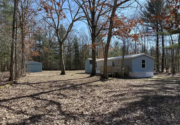 1759 Grant, Allegan, MI 49010