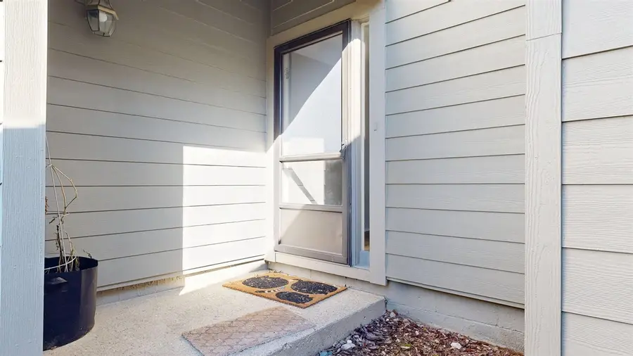 734 Peninsula, Ann Arbor, MI 48105 - #3