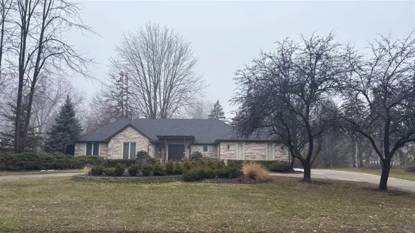 37671 Fiore, Clinton Township, MI 48036