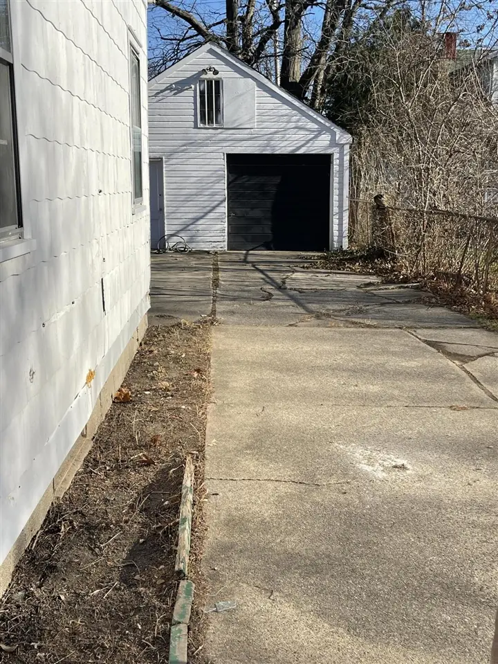 5154 Hereford, Detroit, MI 48224 - #2