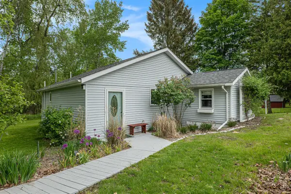 8808 E Pierce, Hesperia, MI 49421