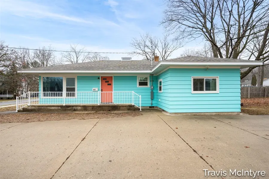 607 N Washington, Lowell, MI 49331 - #3