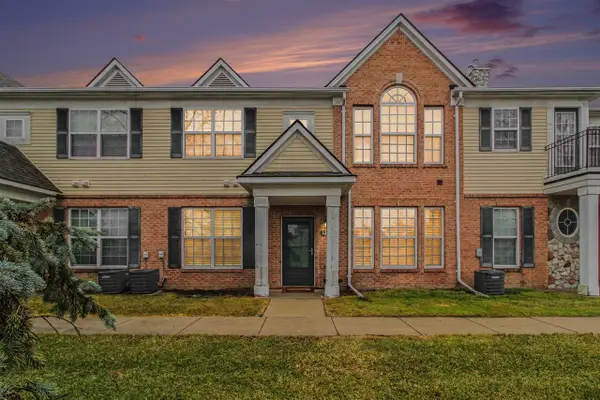 23790 Northstone Village, Taylor, MI 48180