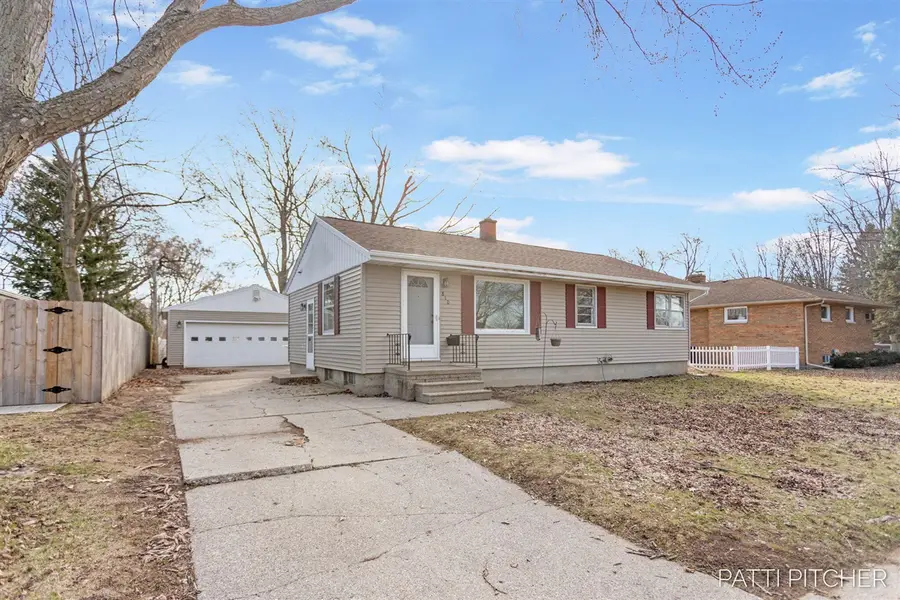 810 S Despelder, Grand Haven, MI 49417 - #2