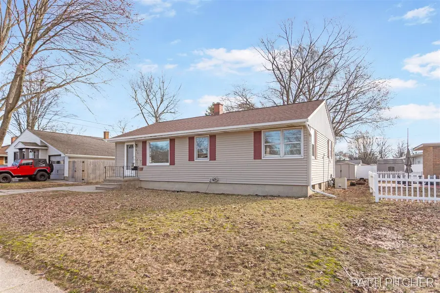 810 S Despelder, Grand Haven, MI 49417 - #3