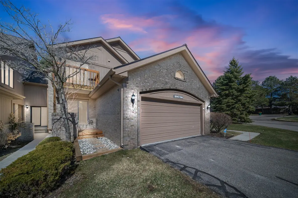 29776 Sierra Pointe, Farmington Hills, MI 48331 - #1