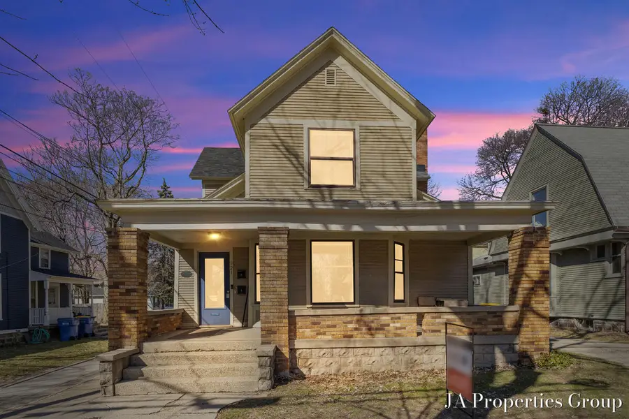 921 Fairmount, Grand Rapids, MI 49506 - #3
