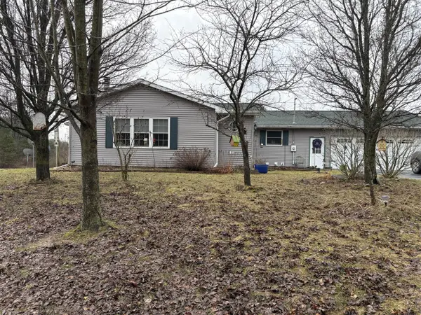 8392 Huff, Bellevue, MI 49021
