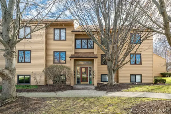 300 Farington #7, Holland, MI 49423