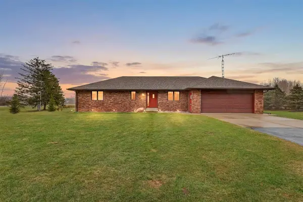 41615 M 43, Paw Paw, MI 49079