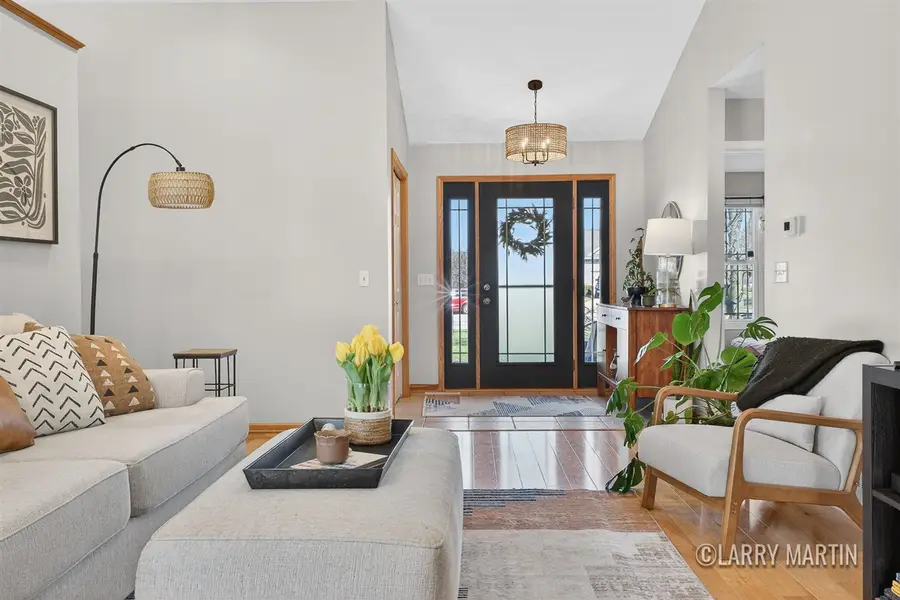 4230 Del Mar, Wyoming, MI 49418 - #3