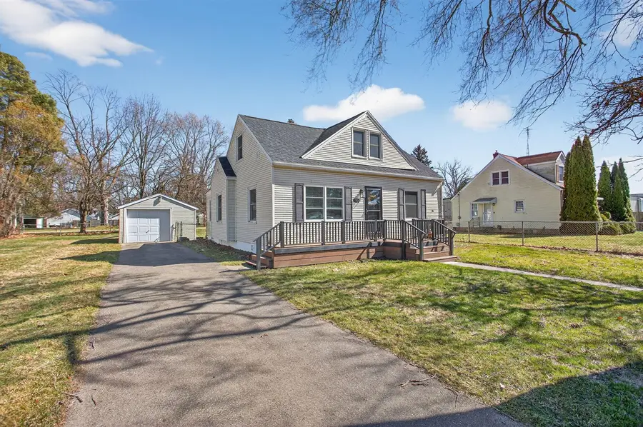 705 Varden, Jackson, MI 49202 - #2