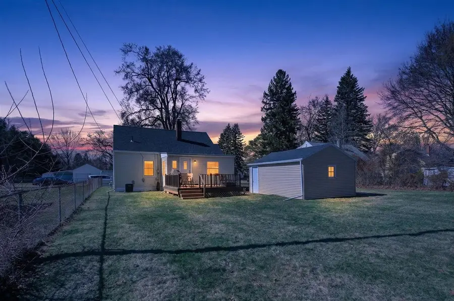 705 Varden, Jackson, MI 49202 - #3