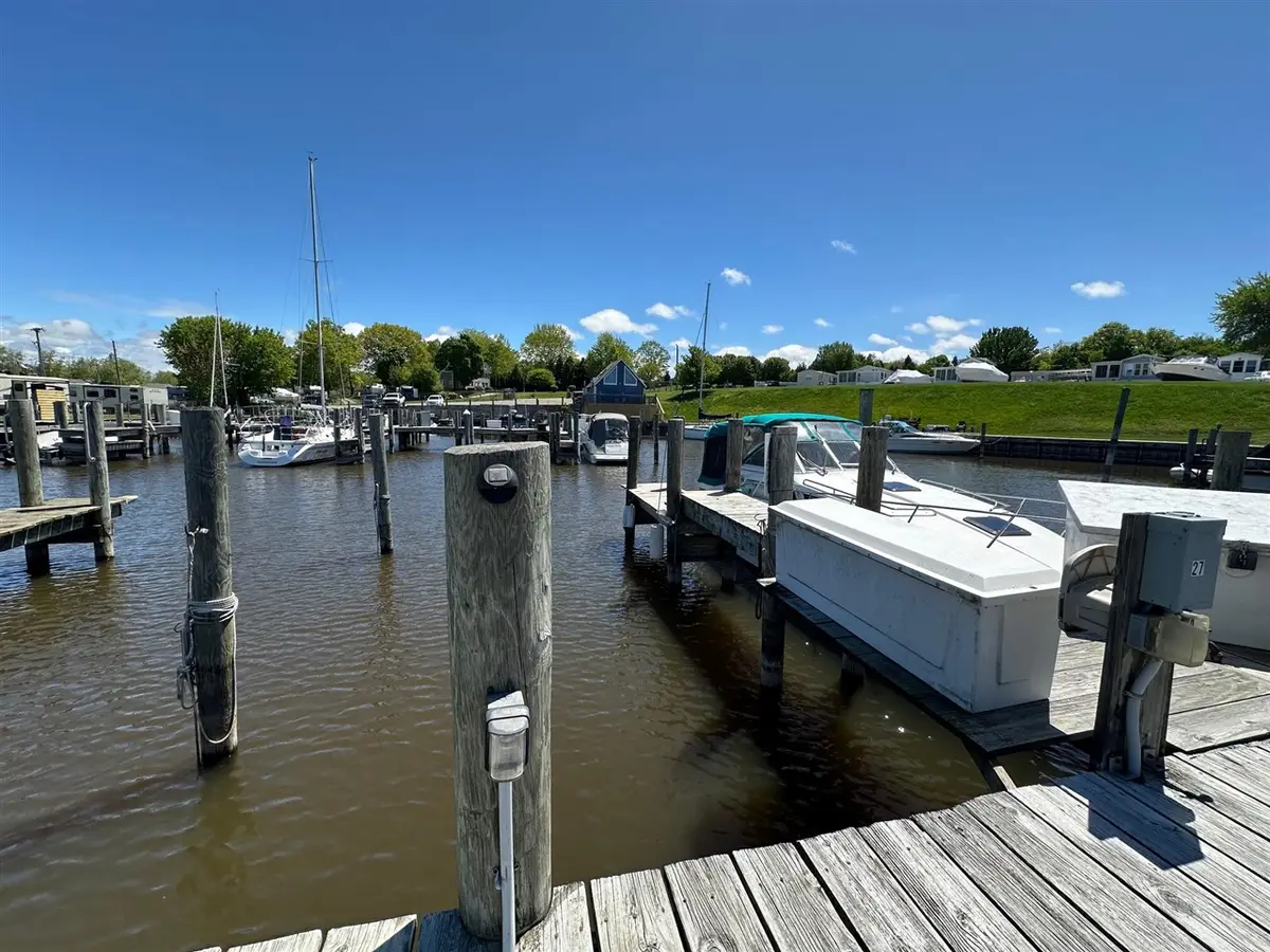 40 N Bailey, South Haven, MI 49090 - #1