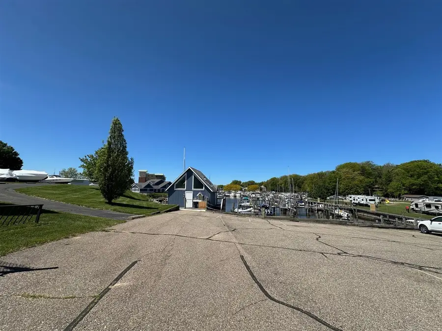 40 N Bailey, South Haven, MI 49090 - #3