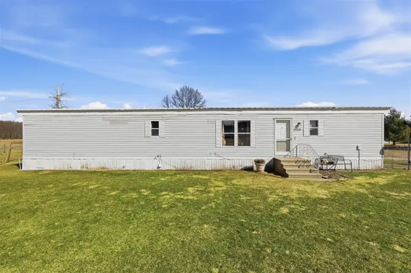 15210 Myers Lake, Cedar Springs, MI 49319