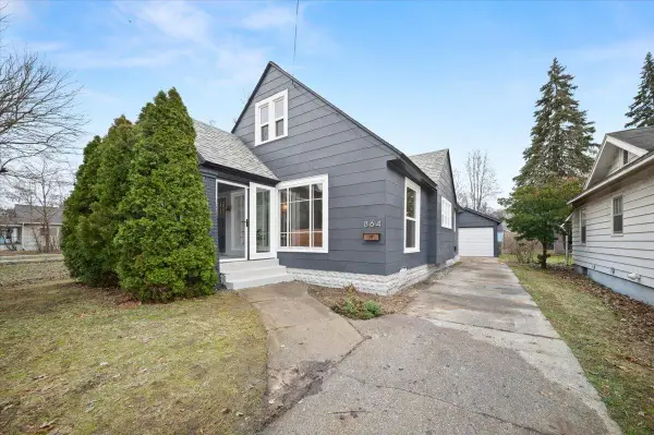 864 Elliott, Grand Rapids, MI 49507