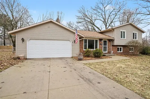 306 Davis, Paw Paw, MI 49079