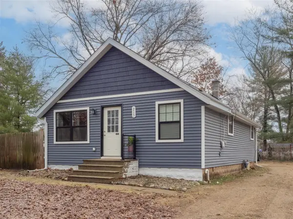 215 Bridge, Allegan, MI 49010