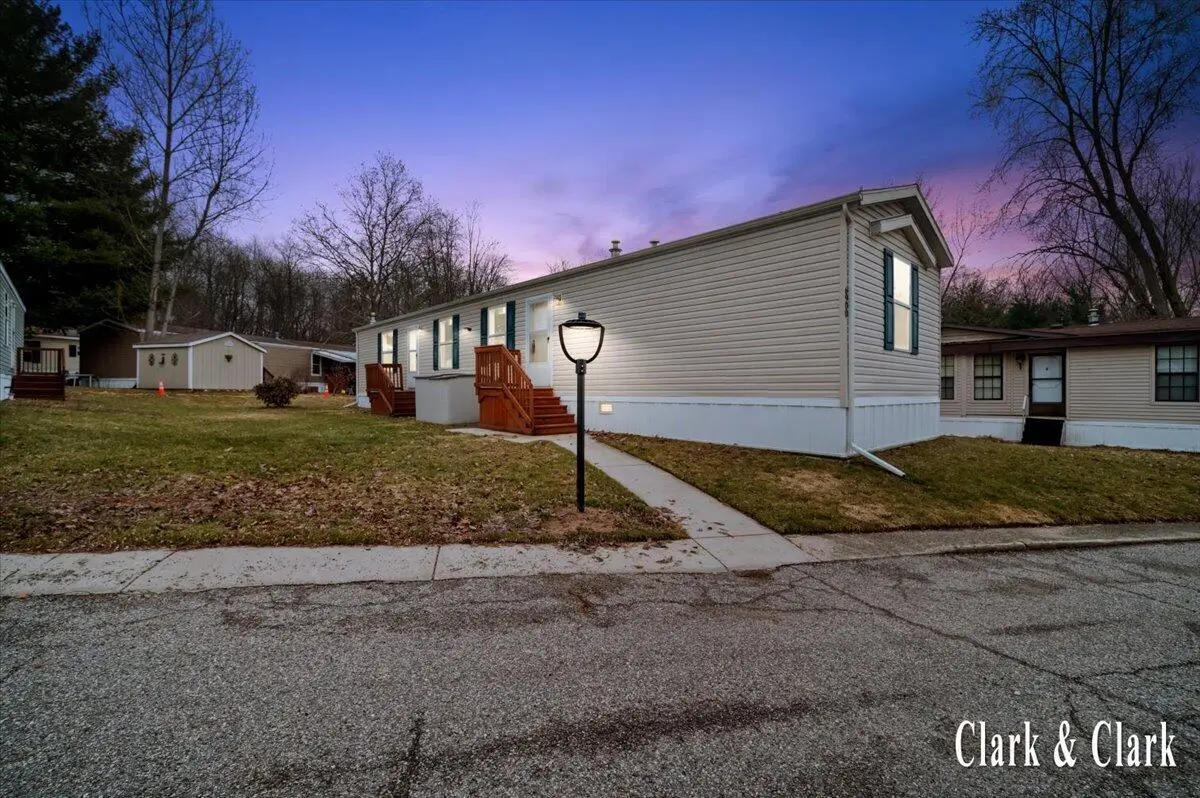 6900 Knottypine, Rockford, MI 49341 - #1