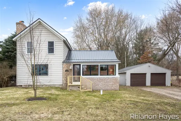 12471 Harvard, Cedar Springs, MI 49319