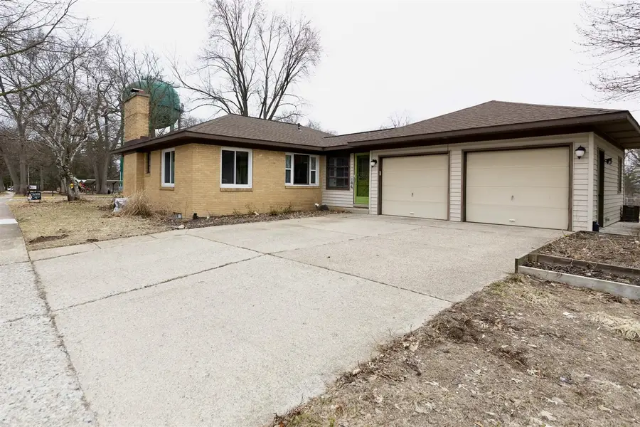 900 W Cass, Greenville, MI 48838 - #2