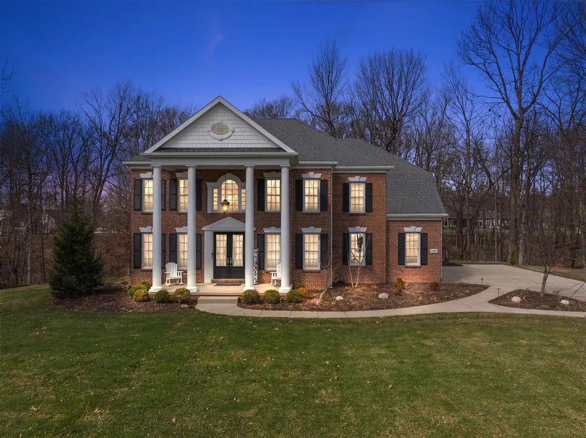 5052 S Dickinson, Saint Joseph, MI 49085 - #1