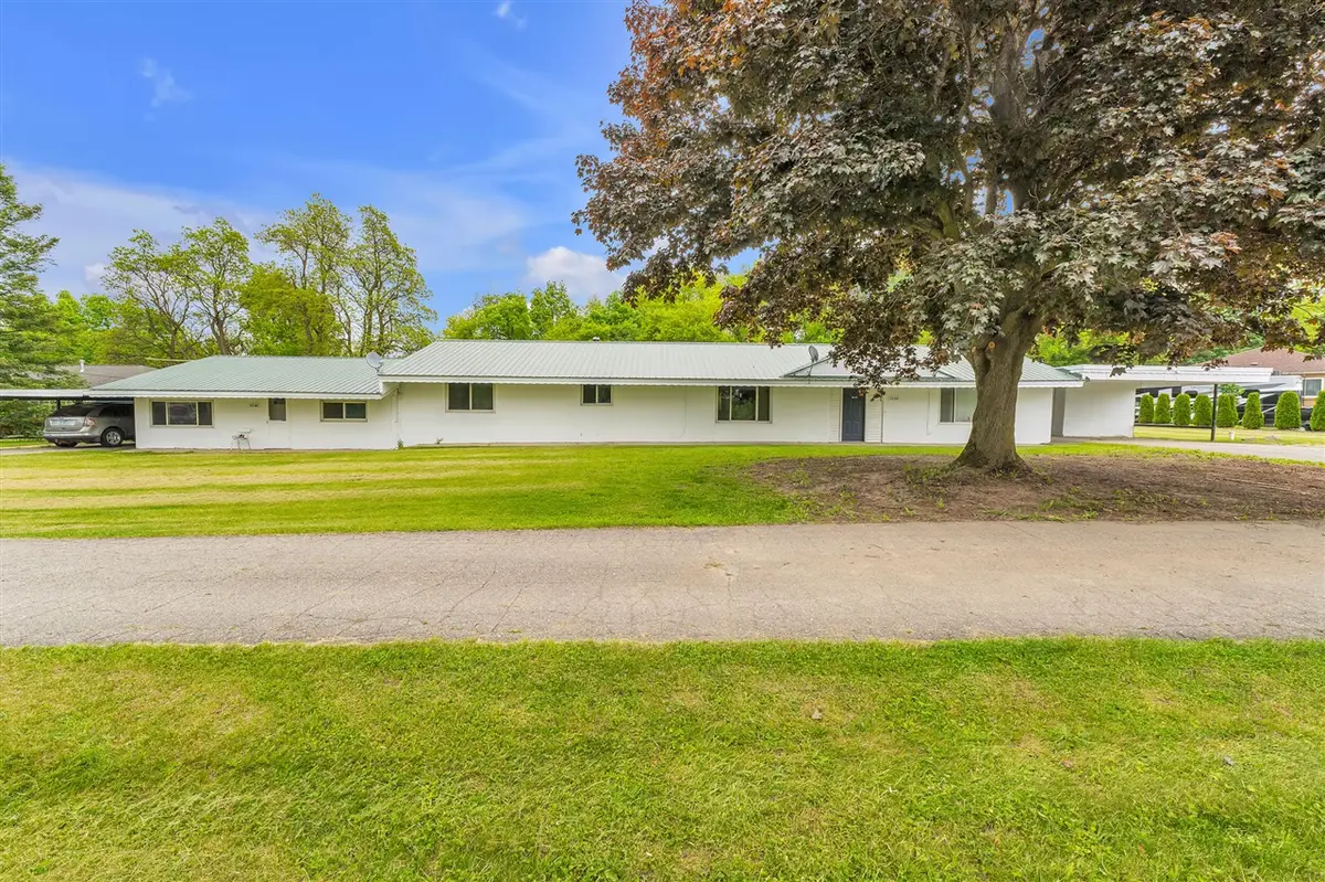 7038 Whitmore Lake, Whitmore Lake, MI 48189 - #1