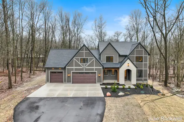 3727 Buttrick, Ada, MI 49301