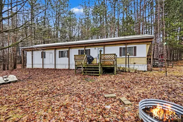 7365 Jefferson, Hesperia, MI 49421