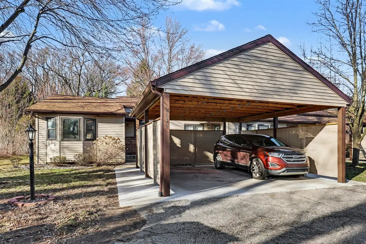 2639 Chatham Woods #14, Grand Rapids, MI 49546 - #1