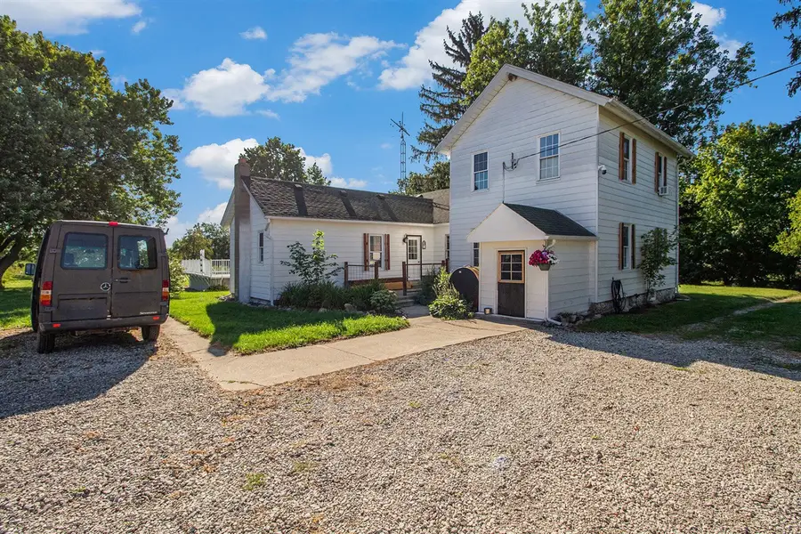 7350 Sanford, Howell, MI 48855 - #3