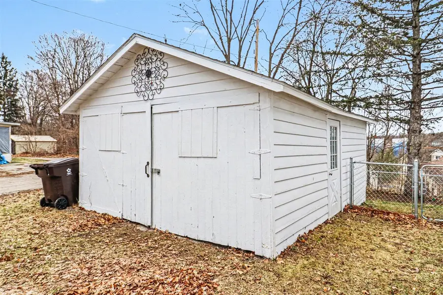 801 N 4th, Big Rapids, MI 49307 - #3