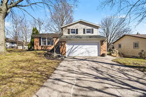 1106 Walwood, Grand Rapids, MI 49505