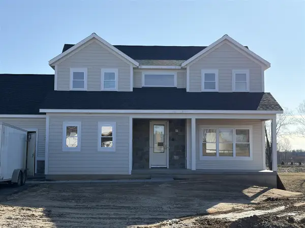 11326 Bancroft, Alto, MI 49302