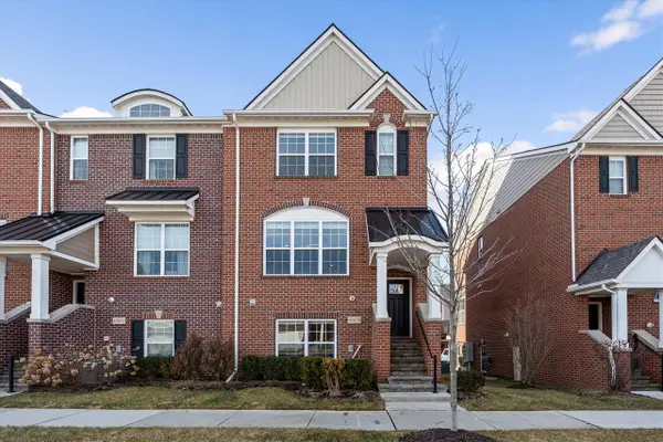 47675 Alden, Northville, MI 48168