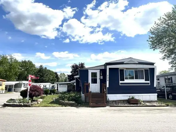 333 E Lakewood #209, Holland, MI 49424